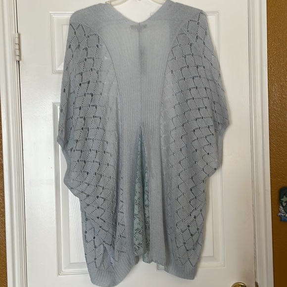 Beautiful Cardigan Shrug XL-XXL - Picture 6 of 10